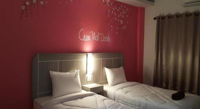 טאק Silayok Grand Hotel מראה חיצוני תמונה