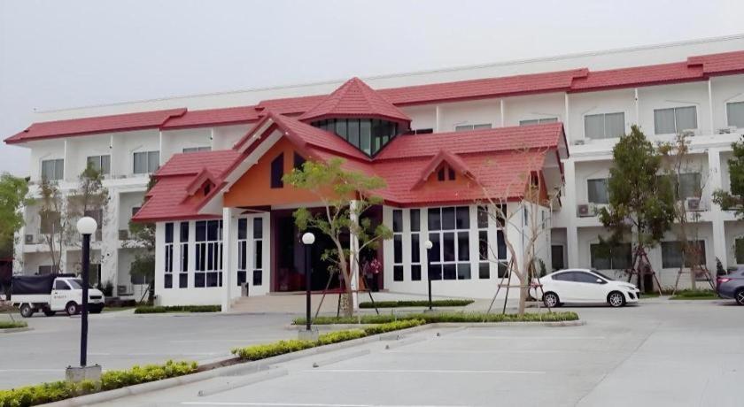 טאק Silayok Grand Hotel מראה חיצוני תמונה