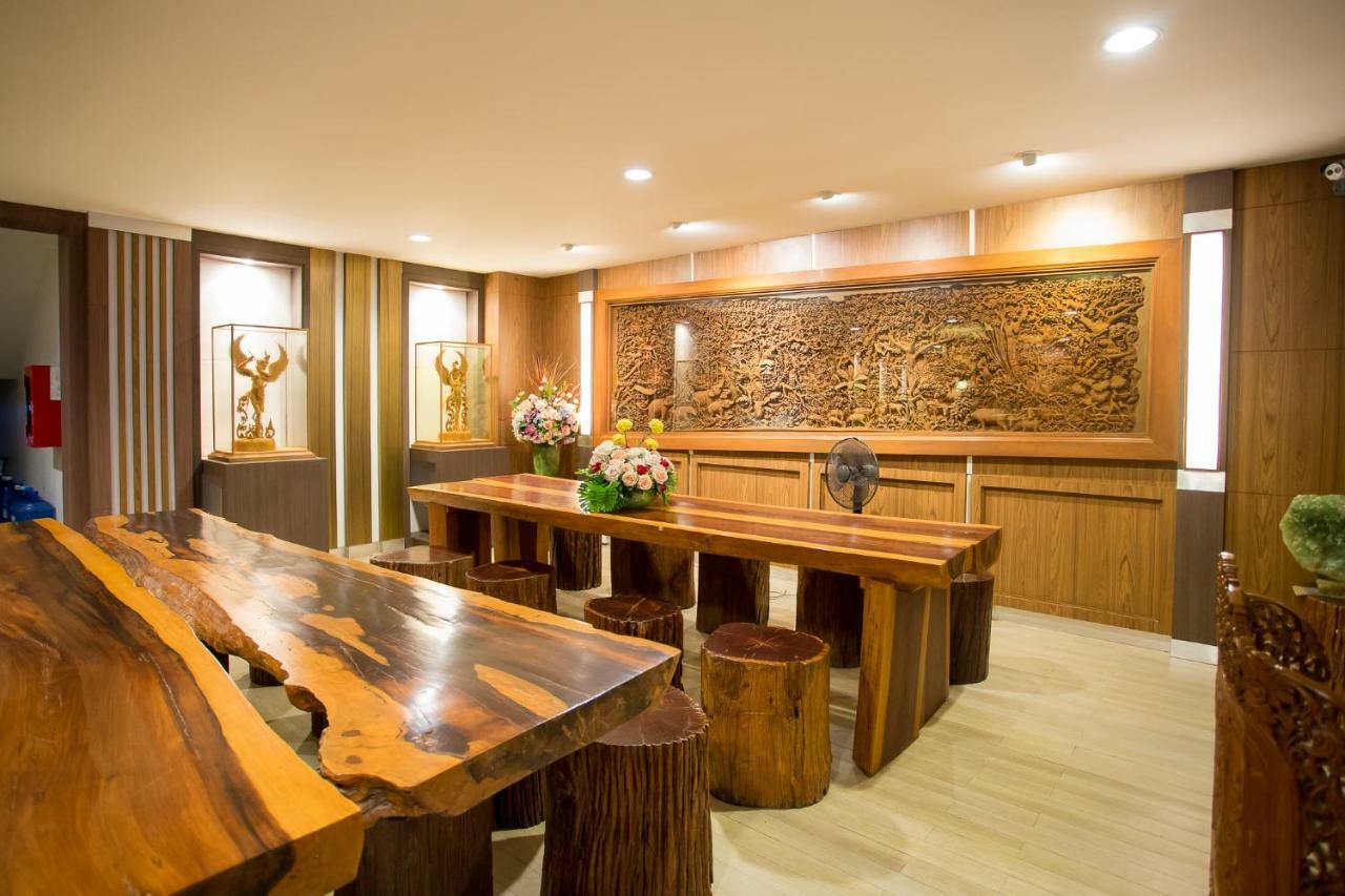 טאק Silayok Grand Hotel מראה חיצוני תמונה